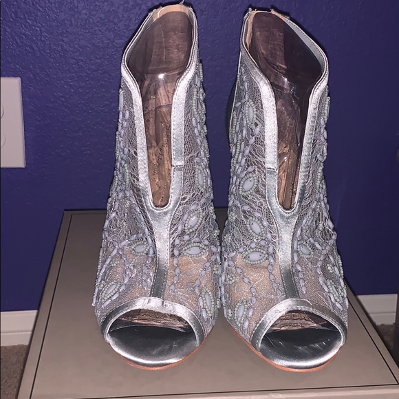 BCBG MAXAZRIA Ma-Deedie ankle boot heels - Picture 2 of 8